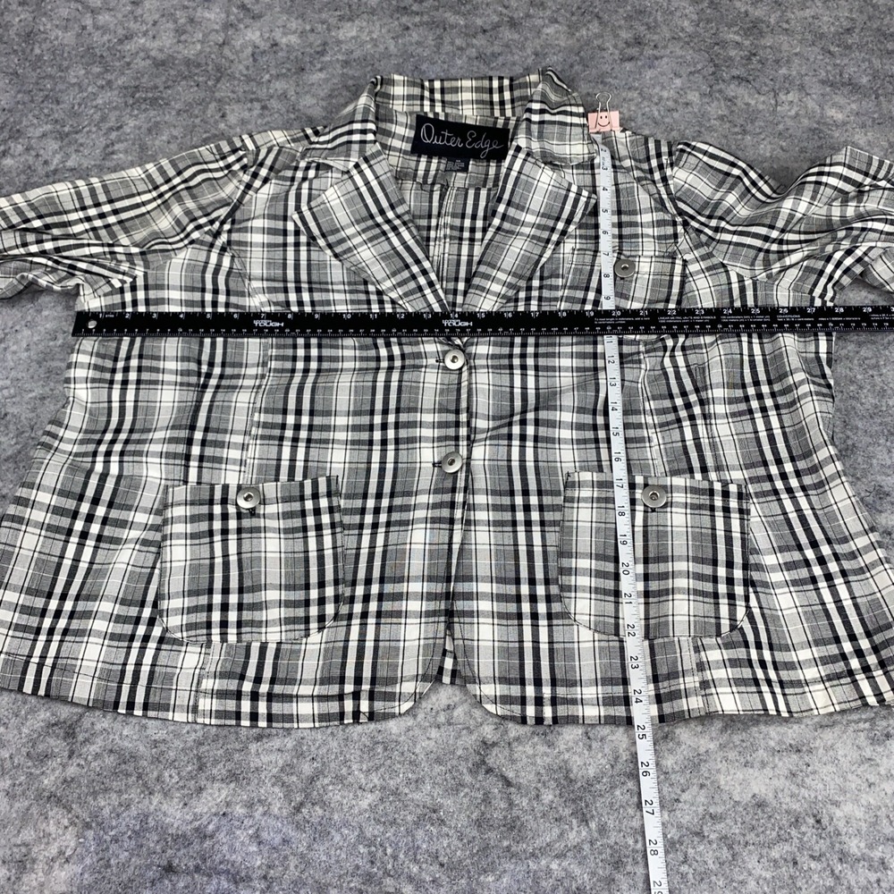 2 Outer Edge Women's Shirt Plus Size 3X Plaid Red Black White Button Up Pockets - Picture 3 of 10